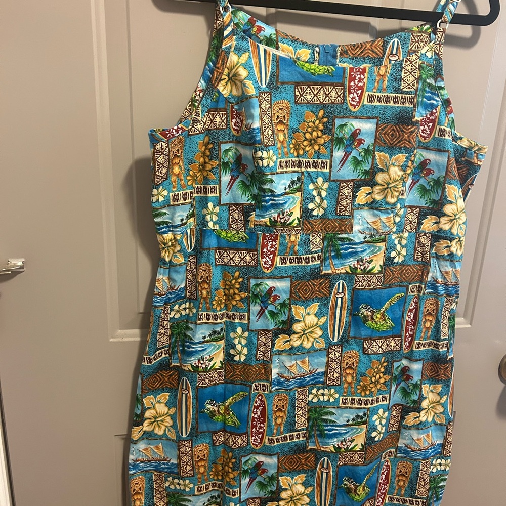 Hilo Hattie Tropical Mini Dress
